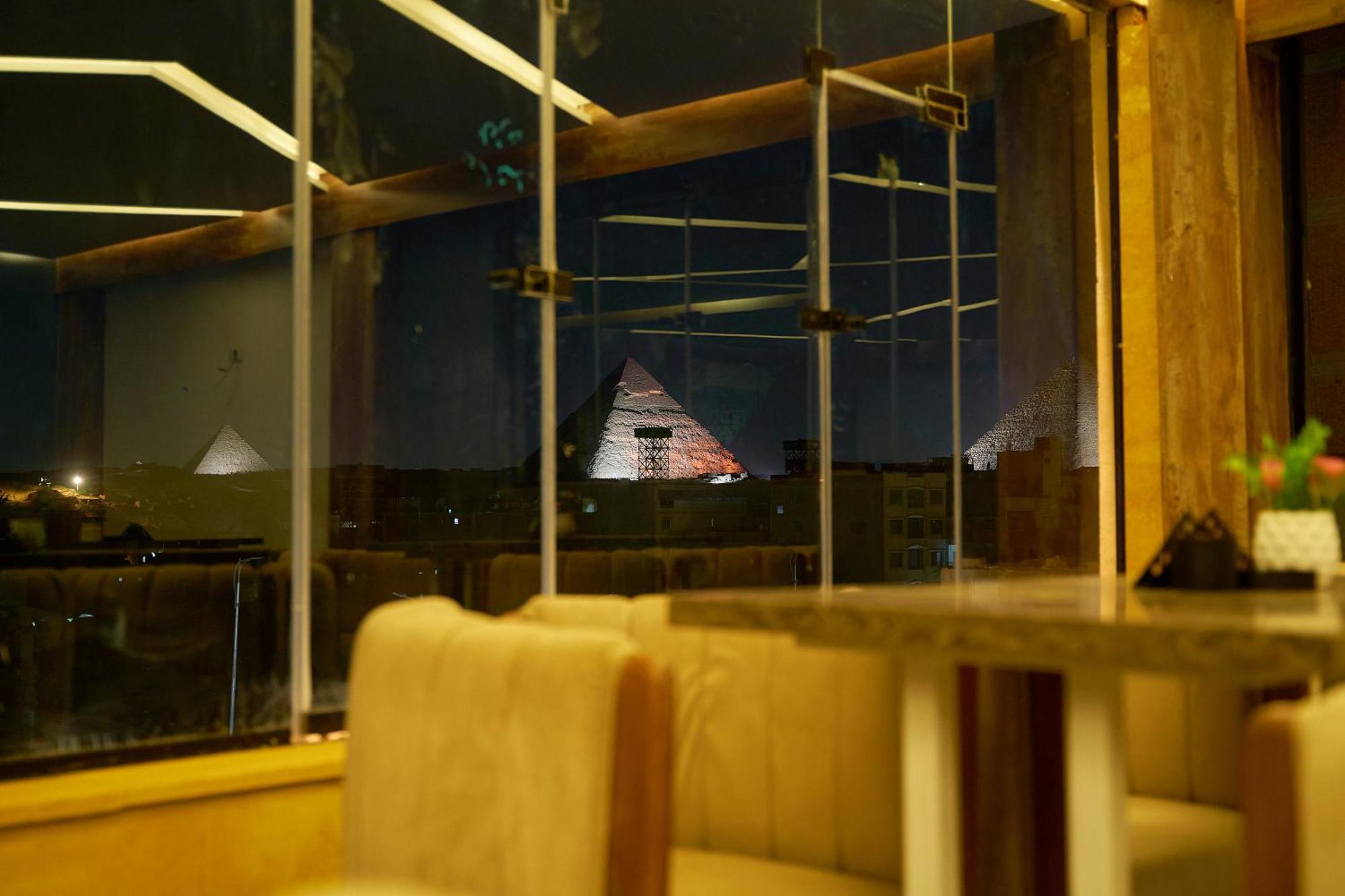 Crown Pyramids View Hotel Giza Bagian luar foto