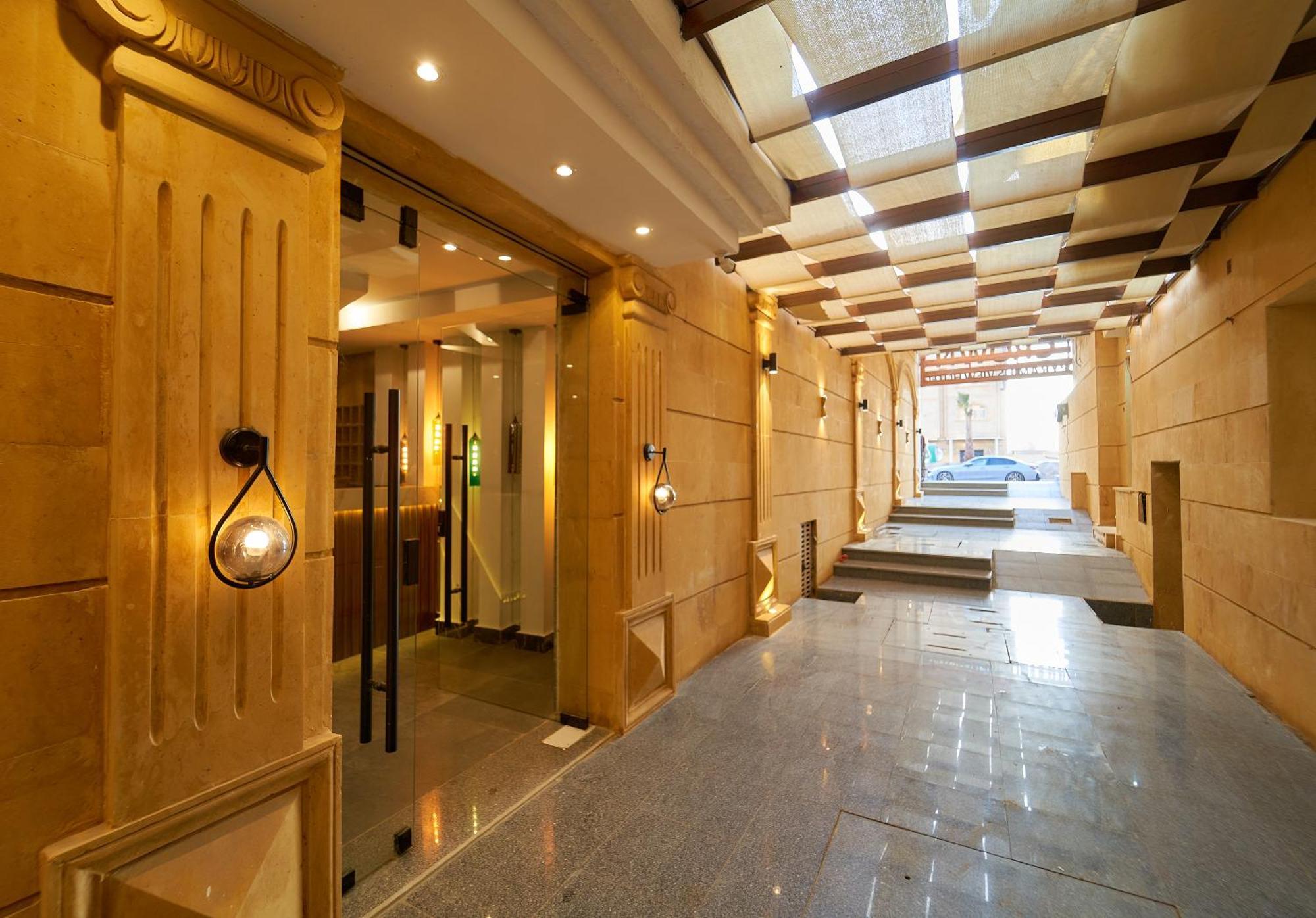 Crown Pyramids View Hotel Giza Bagian luar foto