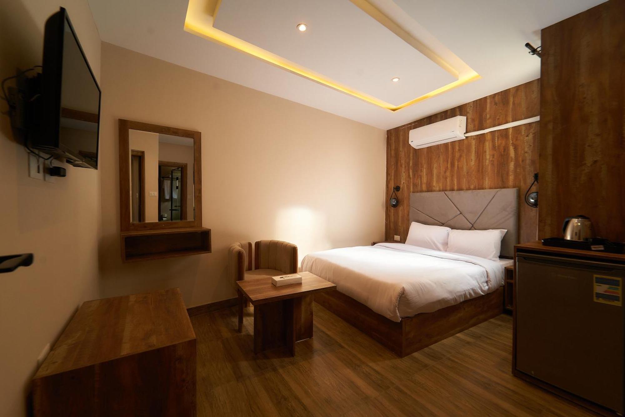 Crown Pyramids View Hotel Giza Bagian luar foto