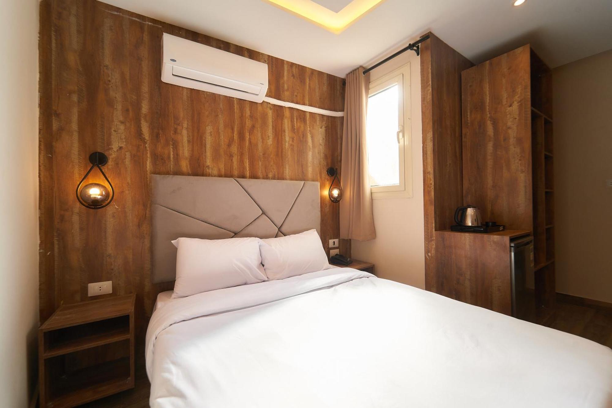 Crown Pyramids View Hotel Giza Bagian luar foto
